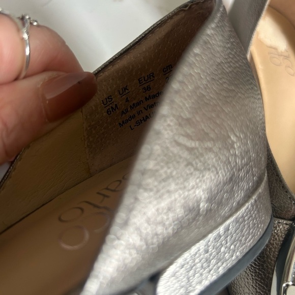 Franco Sarto Silver Buckle Women's flats size 6 - Picture 3 of 3